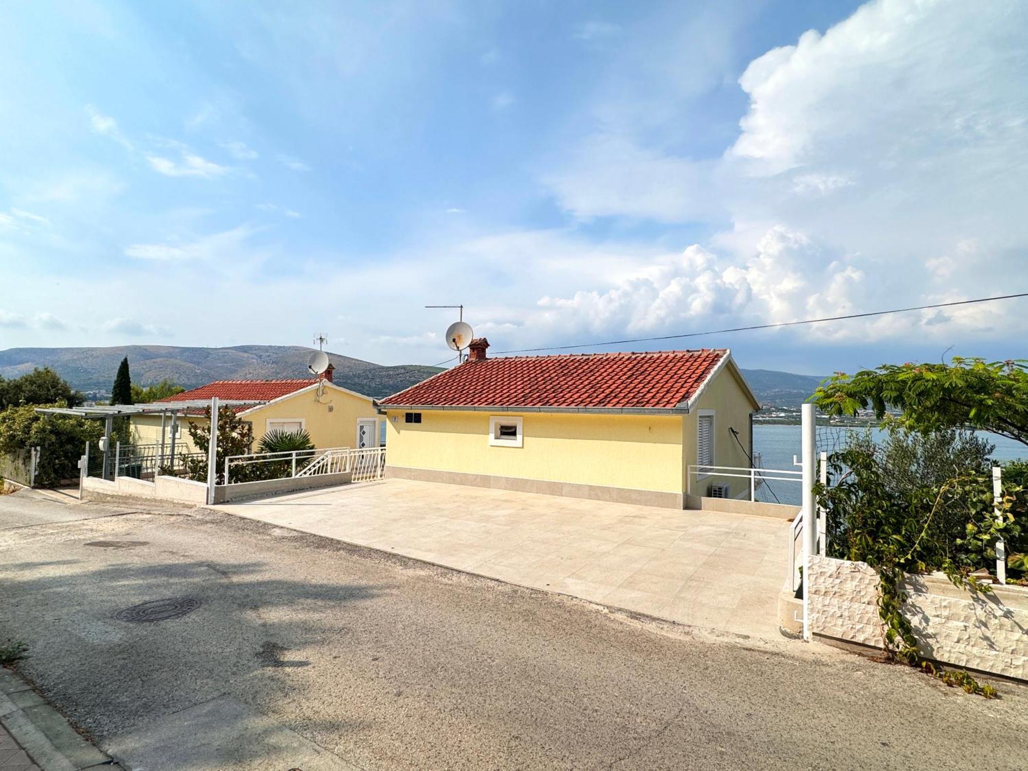 Antonio Apartments Trogir Bagian luar foto